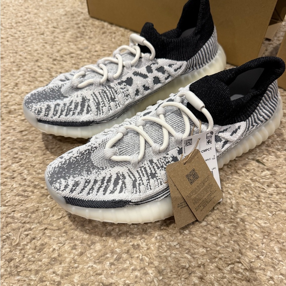 adidas YZY 350 V2 CMPCT Slip On Shoes 9.5 US